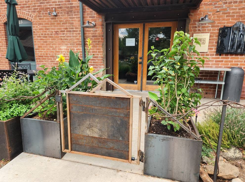 Storefront gate